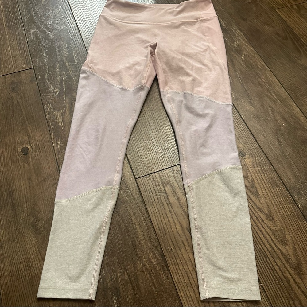 Outdoor Voices Pastel Leggings Womens‎ Size M